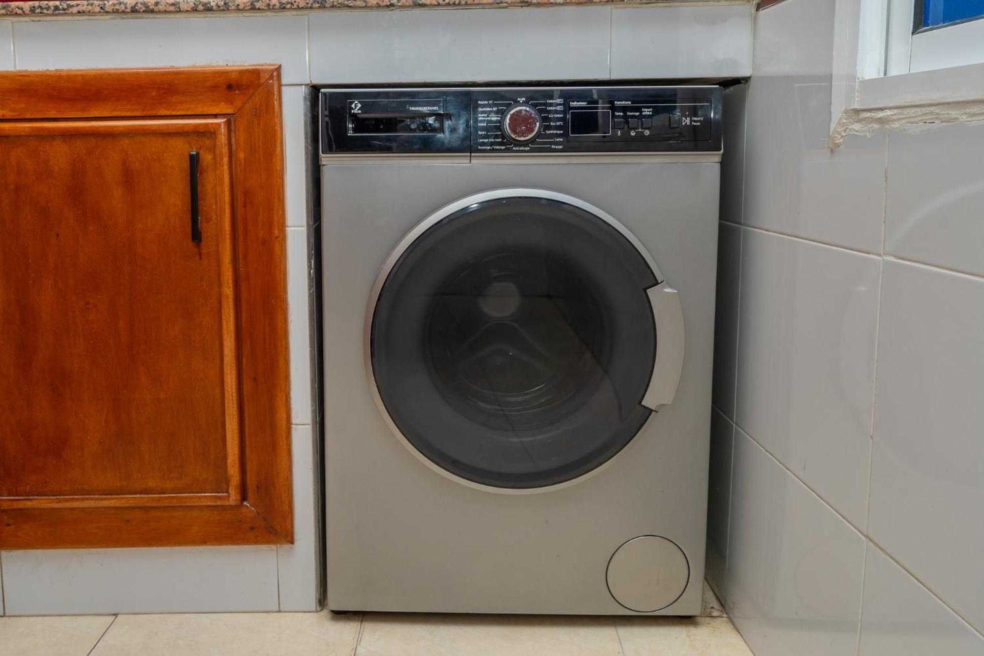 Appartement 2 Chambres Pres De La Corniche Ταγγέρη Εξωτερικό φωτογραφία