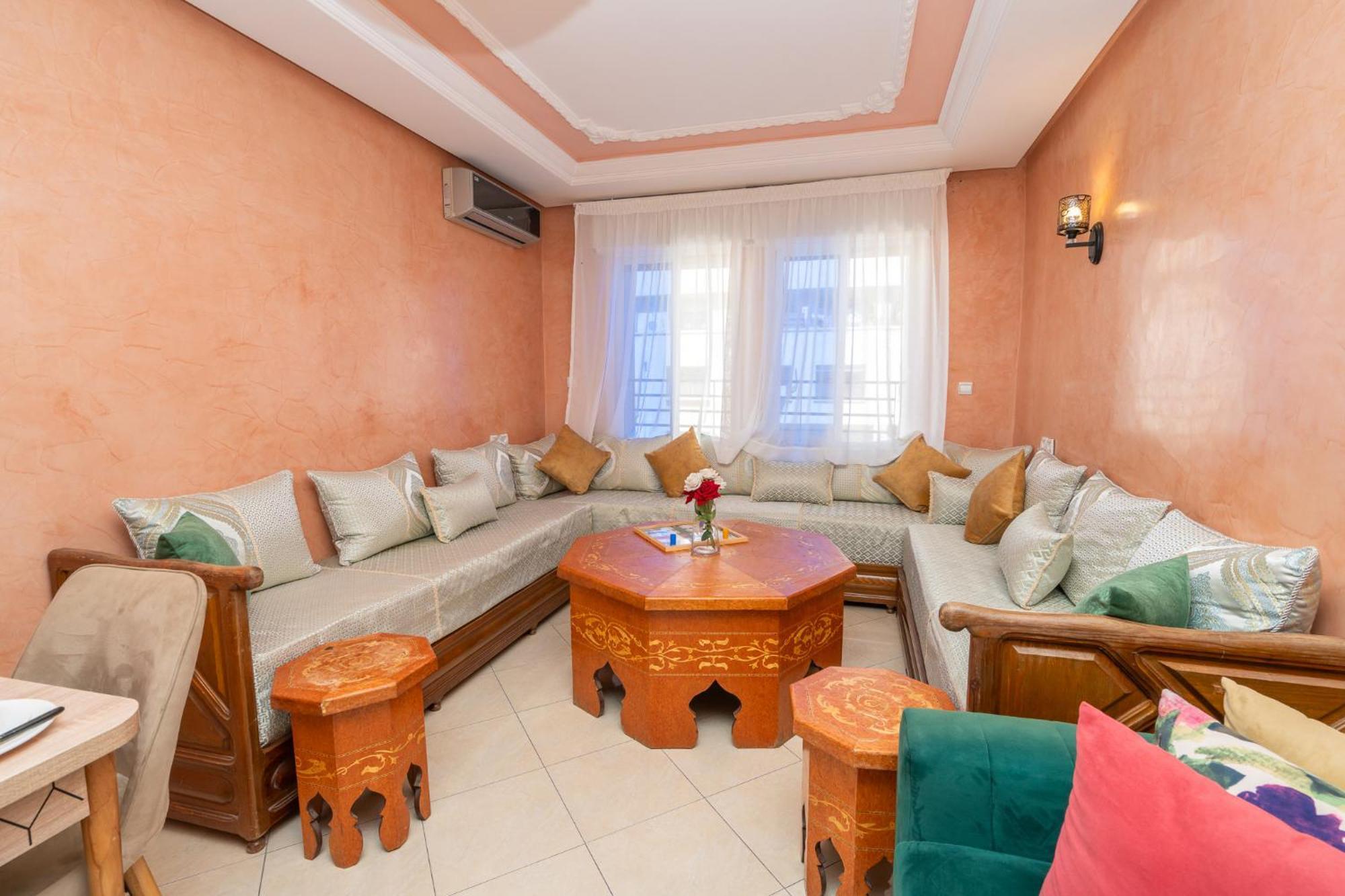 Appartement 2 Chambres Pres De La Corniche Ταγγέρη Εξωτερικό φωτογραφία